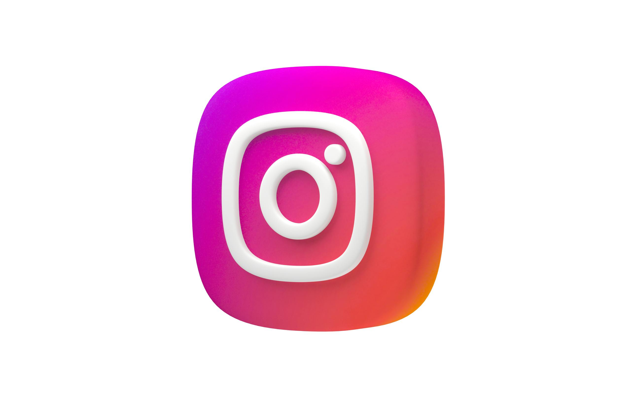 Costs and timeline for building an app like Instagram